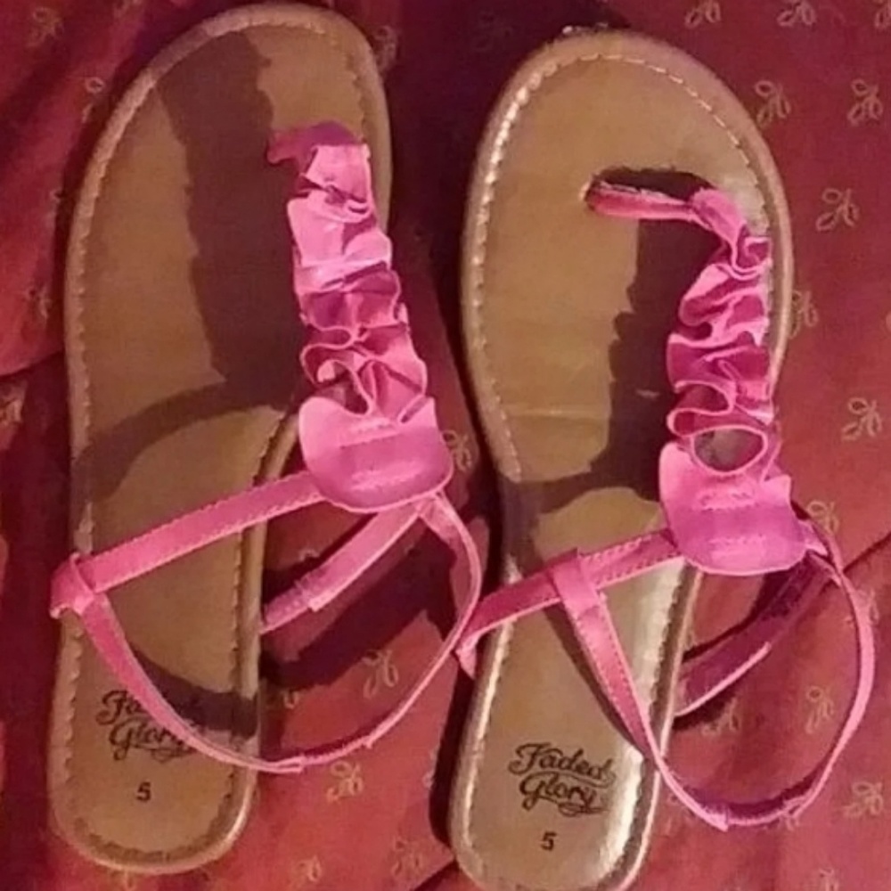 Girls sandles